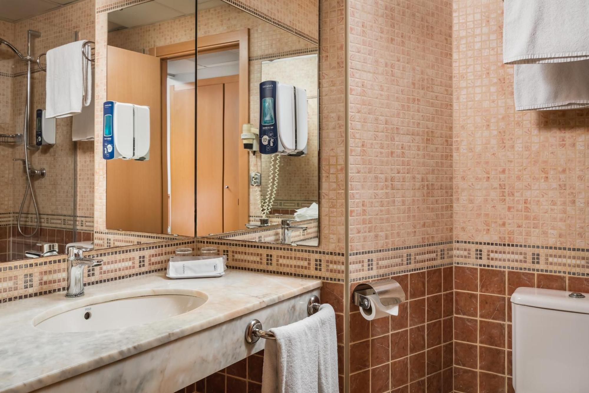 Hotel Sb Express Tarragona Kültér fotó